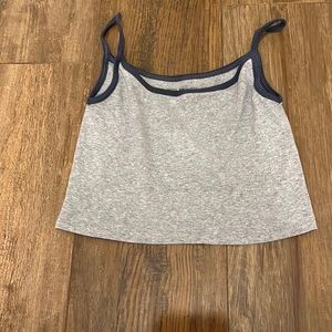 Woman’s brandy Melville cropped top